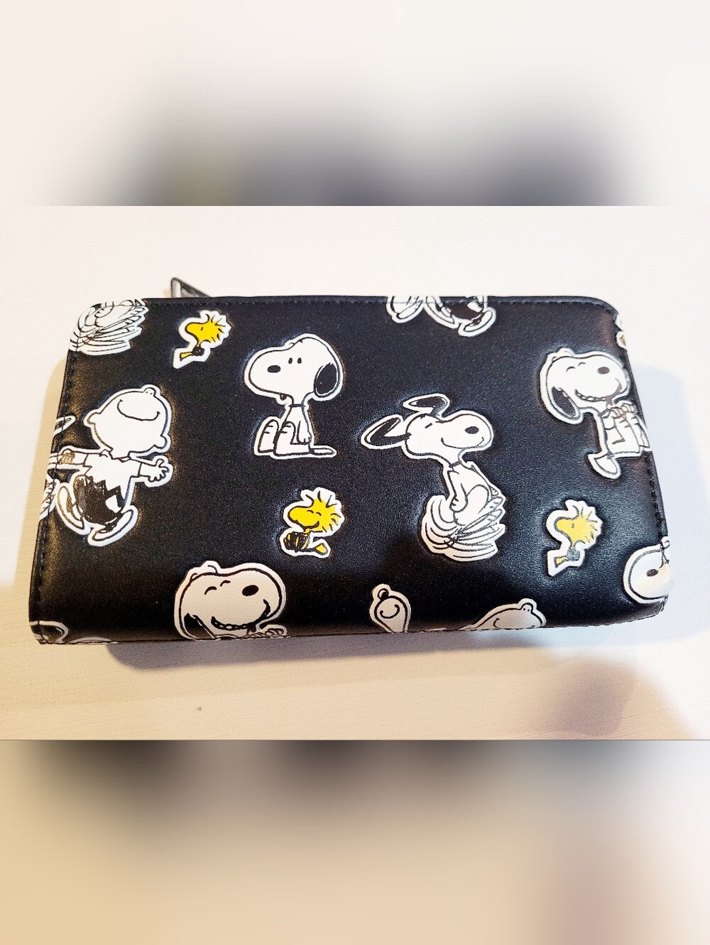 Loungeffly Peanuts Snoopy Wallet - Picture 2 of 5
